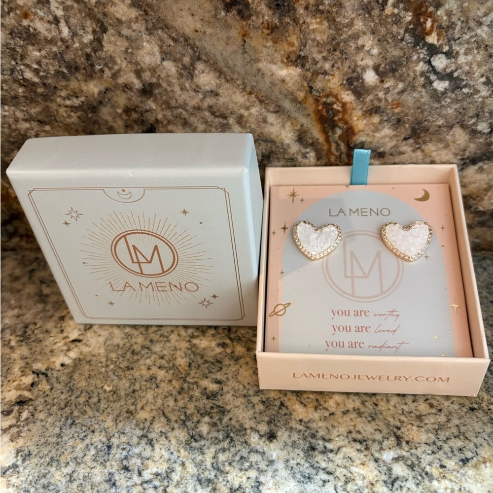NEW LA Meno White Heart Earrings